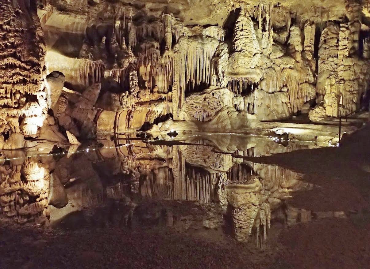 Natural Bridge Caverns
