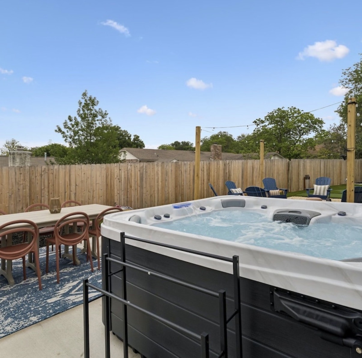 Hot tub beside the pool