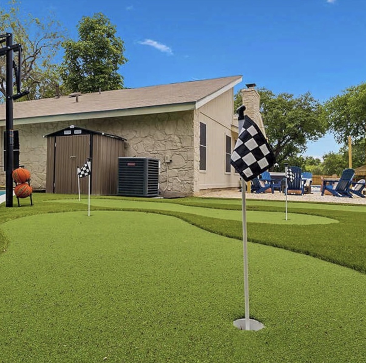 Backyard putting green